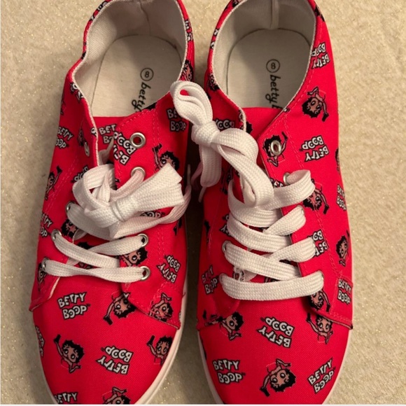 Betty Boop | Shoes | Betty Boop Pink Canvas Tennis Shoes | Poshmark